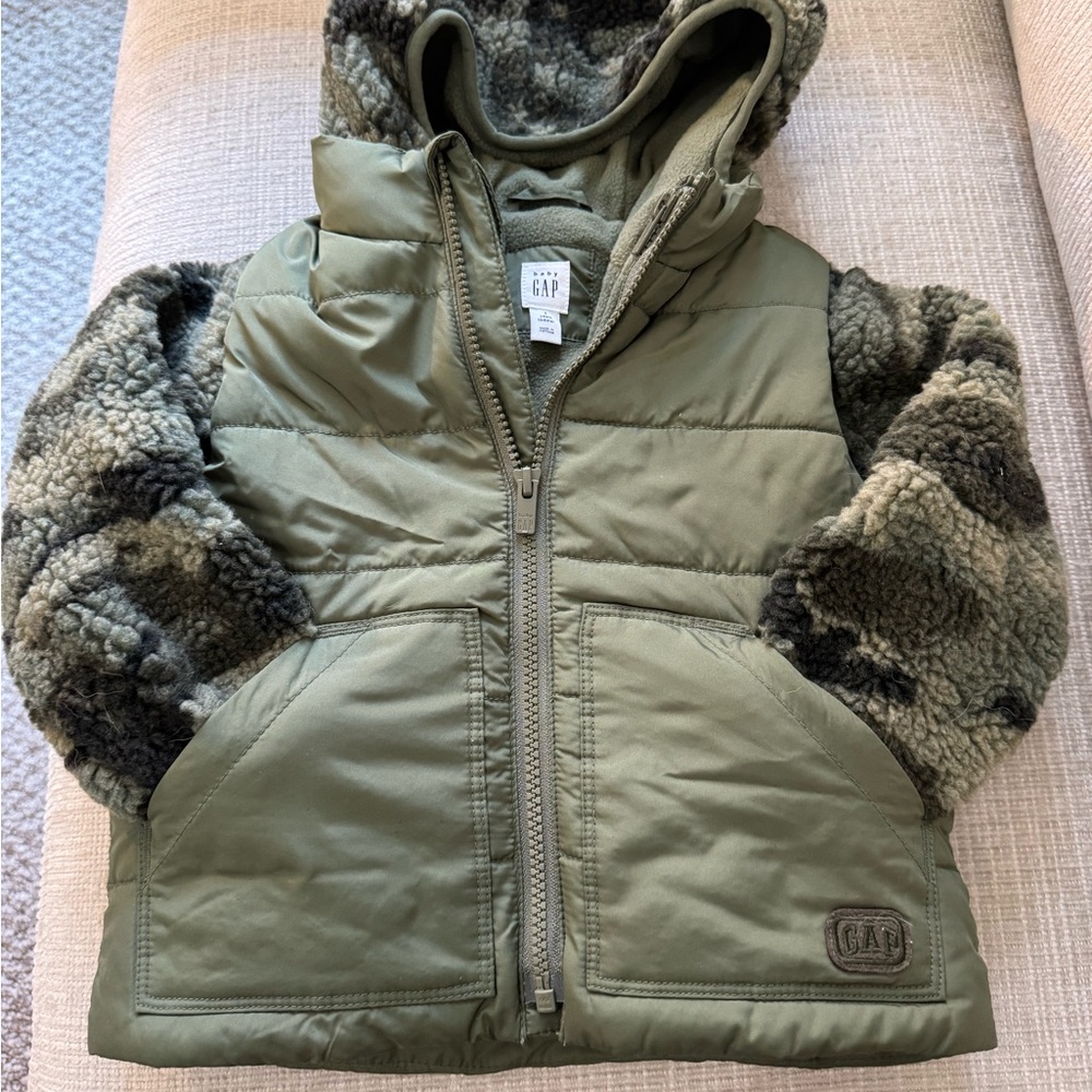GAP Kids Olive Green Puffer Jacket with Camo Sleeves